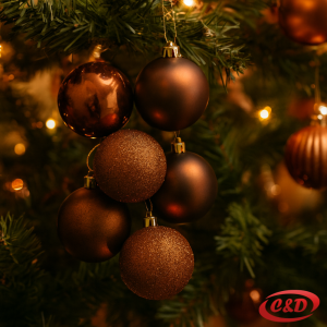 Božićne kugle smeđa 8 cm, set od 12 komada.