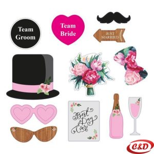 Rekviziti za slikanje; Just Married