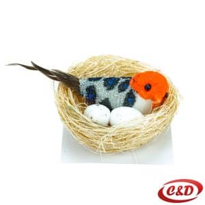 dekorativna ptičica narančaste boje u gnijezdu s jajima uskrsna dekoracija 5x4 cm