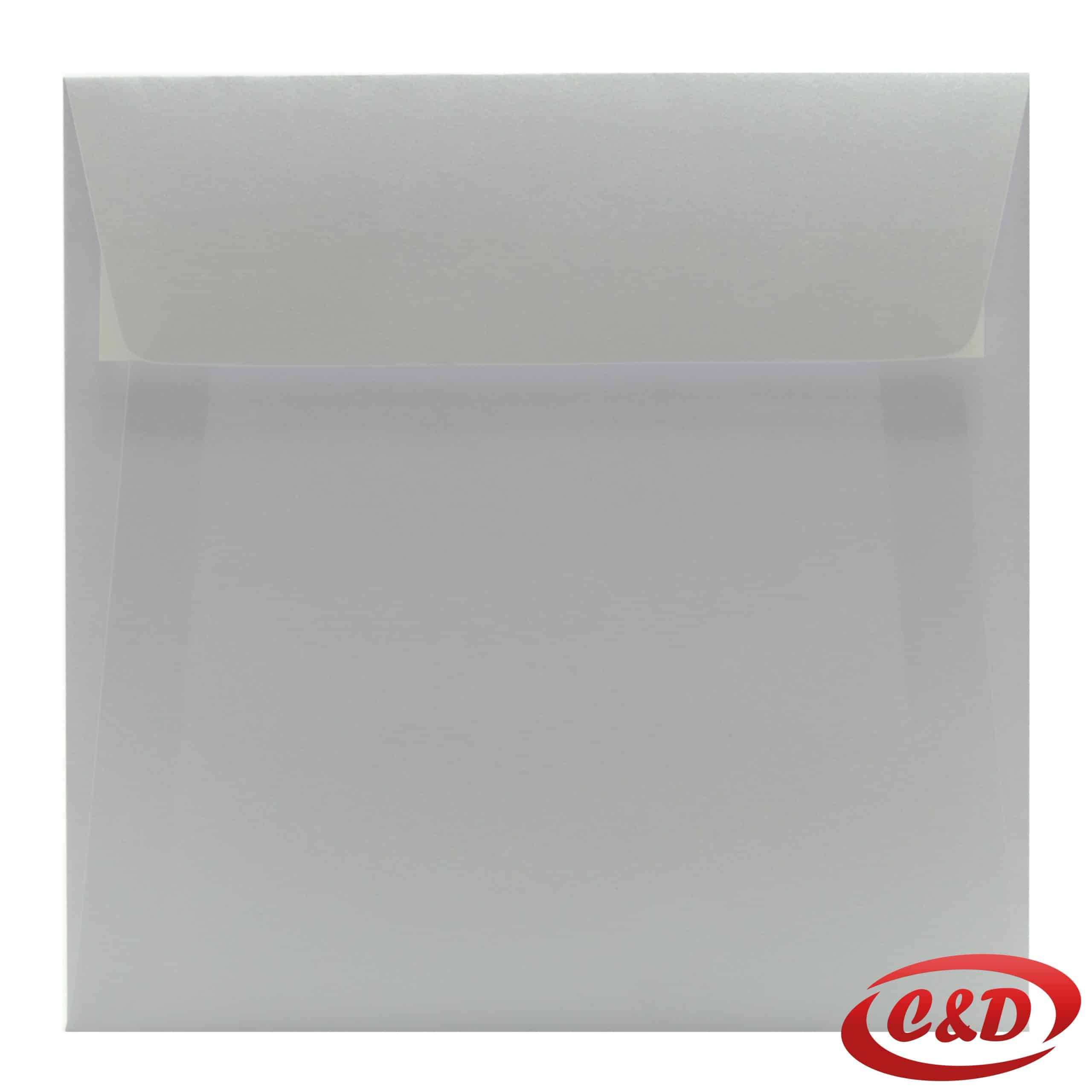 Kvadratna Ice White koverta dimenzija 16 × 16 cm u hladnoj bijeloj boji