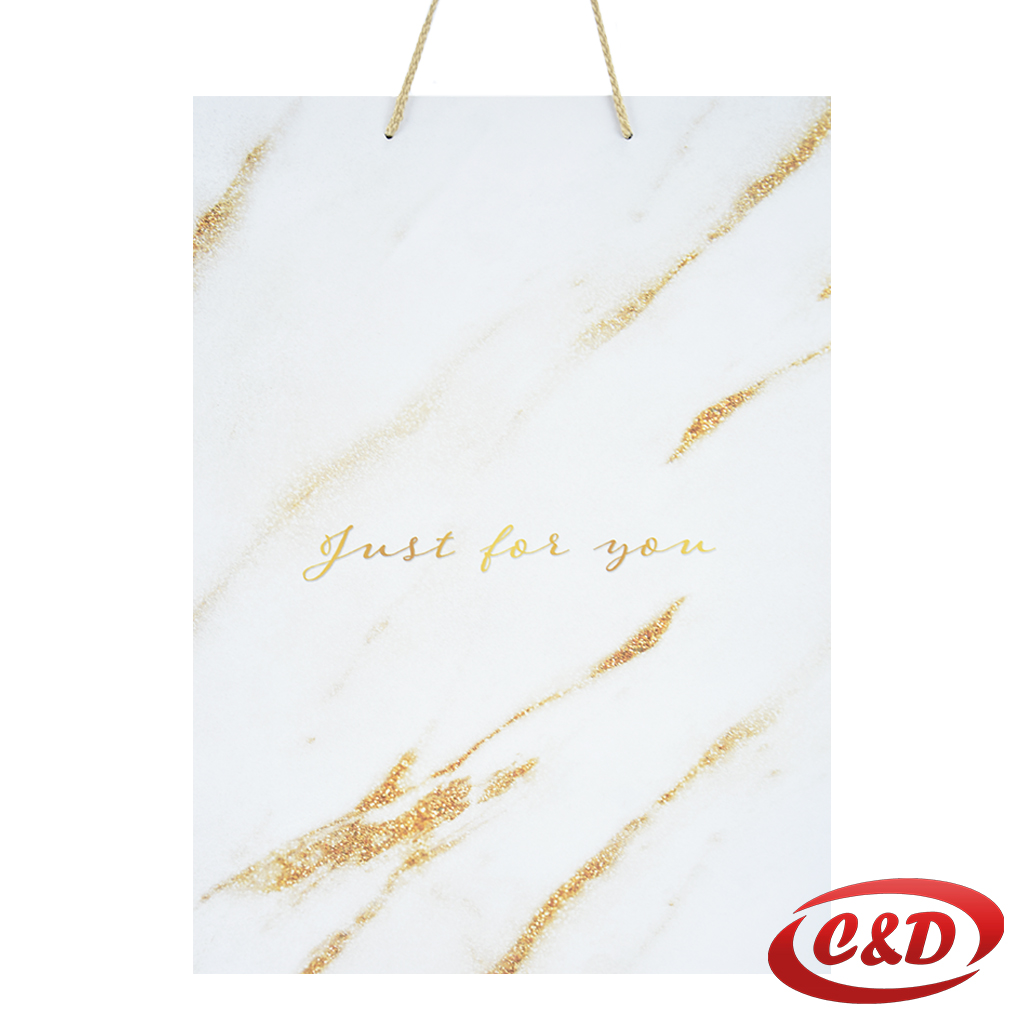 Bijela poklon vrećica sa zlatnim detaljima, dimenzija 33 × 45 × 10 cm, idealna za poklone i proslave