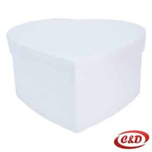 Bijela kutija u obliku srca dimenzija 21 x 20 x 9,5 cm
