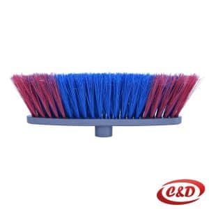 plastična metla Francesina sive boje s plavo-crvenim dlačicama dimenzija 26 × 4 × 8 cm