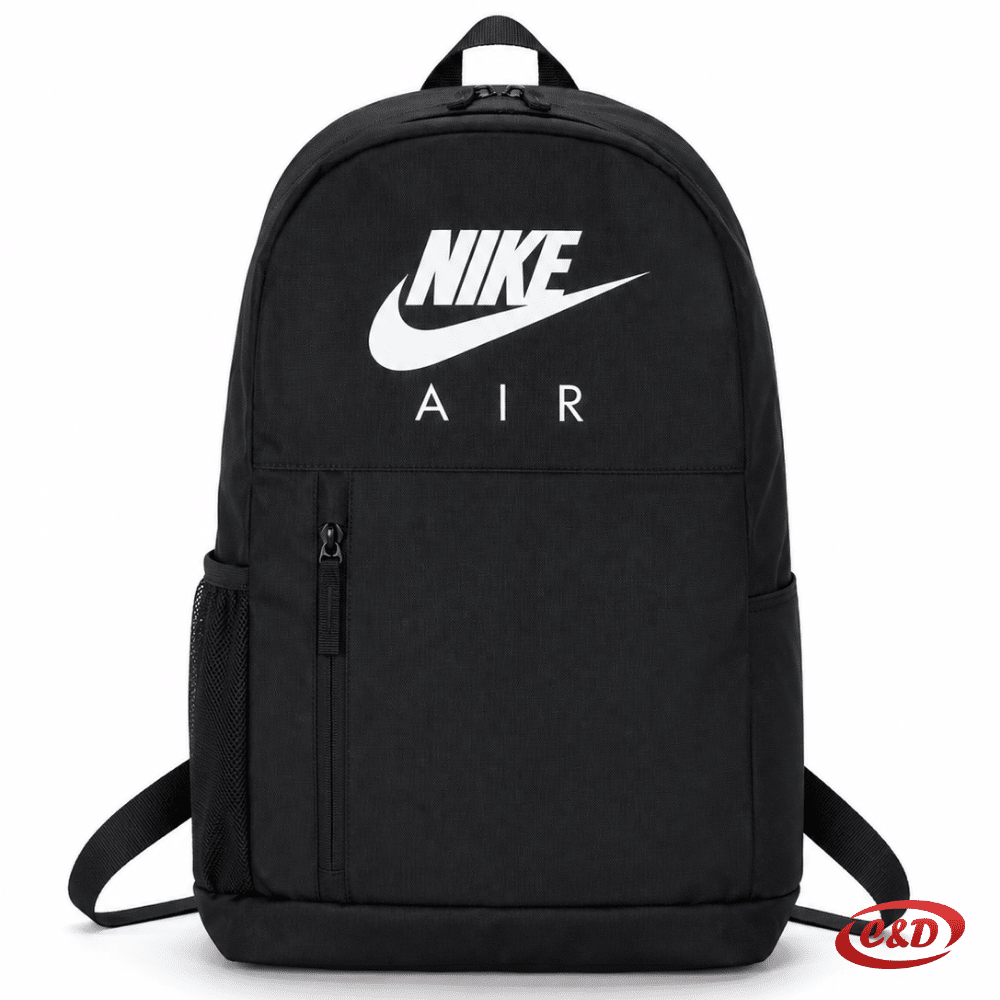 crni Nike ruksak od vodootpornog poliestera s bijelim Nike natpisom, zapremnine 20 L i anatomskim leđima