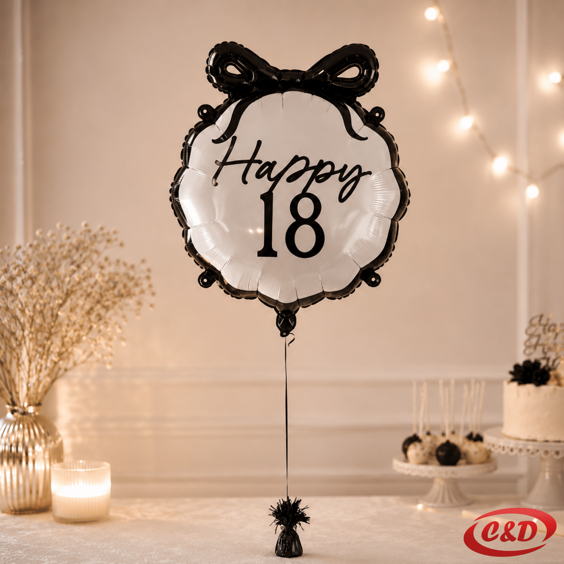 folijski balon Happy 18 u crnoj i bijeloj boji s mašnicom dimenzija 47 × 53 cm
